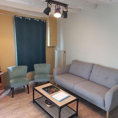 Agreable Maison De Ville Au Coeur De Σινόν Εξωτερικό φωτογραφία