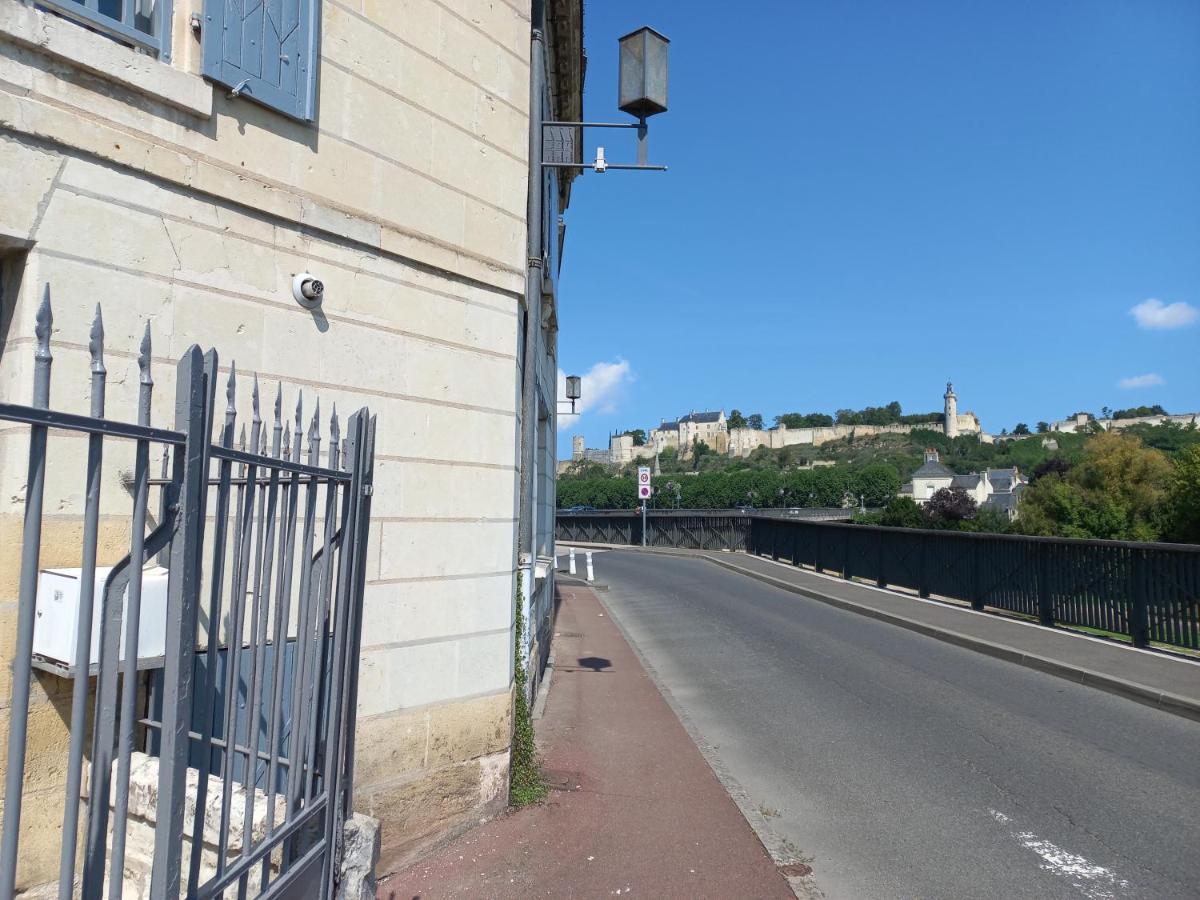 Agreable Maison De Ville Au Coeur De Σινόν Εξωτερικό φωτογραφία